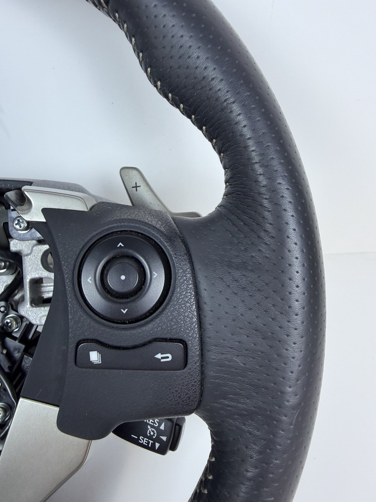 ✅ 2014-2017 Lexus IS250 Sedan F Sport Leather Steering Wheel w/ Paddle Shifters
