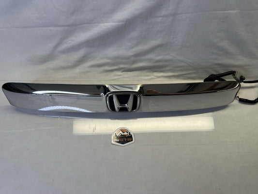 ✅ 09-15 Honda Pilot Tailgate Trunk Handle Bezel Finish Molding With Camera OEM