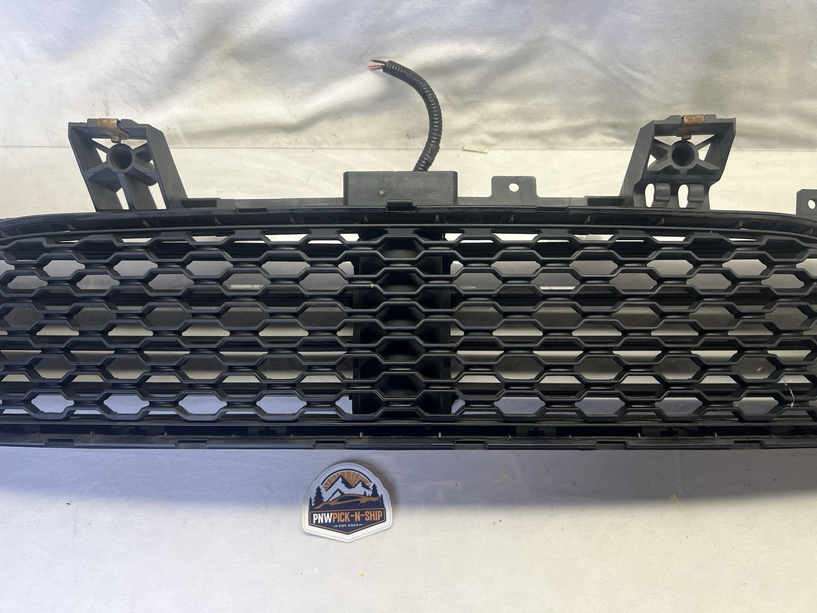✅ 2013-2016 Dodge Dart Front Radiator Active Grille Grill Shutter OEM 68140950AE