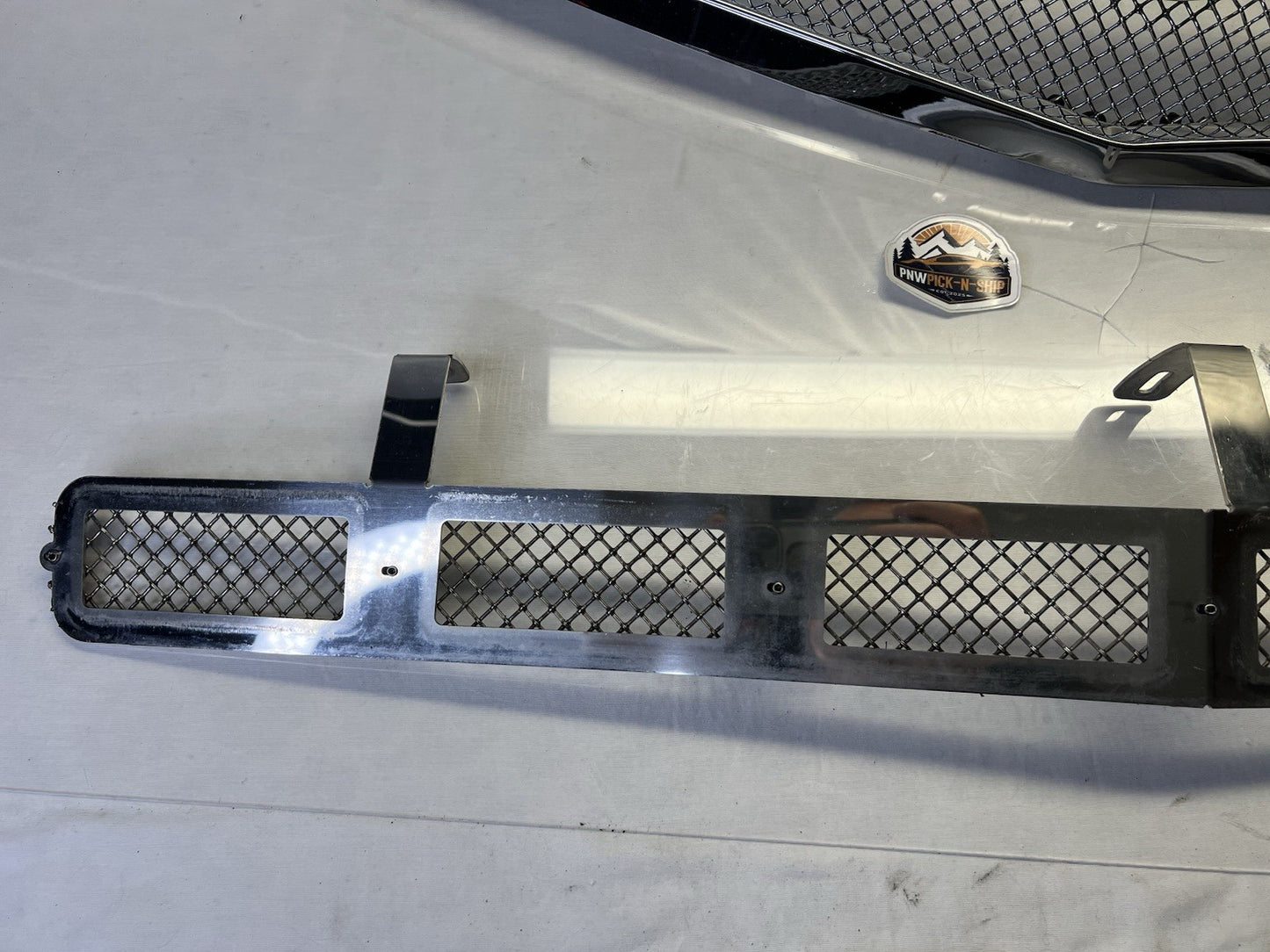 ✅ 2004-2009 CADILLAC SRX E&G CLASSICS CHROME MESH FRONT  GRILLE GRILL EMBLEM