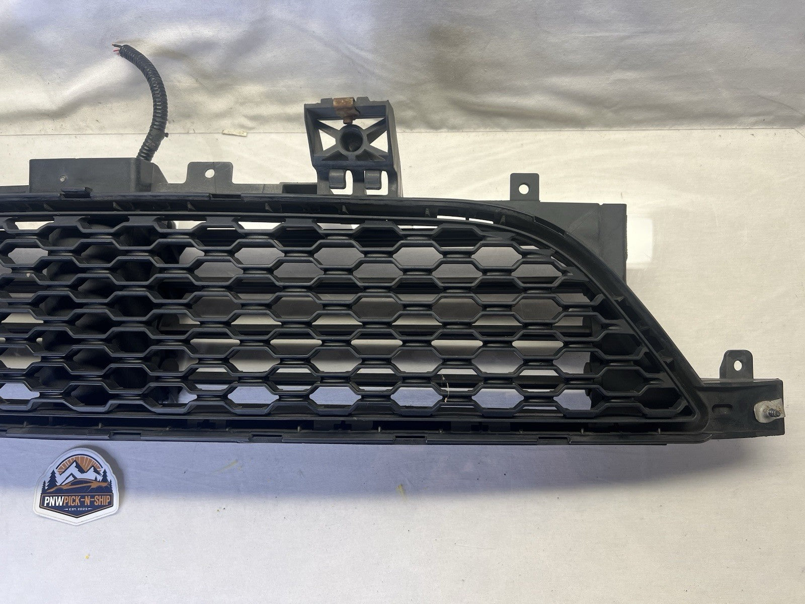 ✅ 2013-2016 Dodge Dart Front Radiator Active Grille Grill Shutter OEM 68140950AE