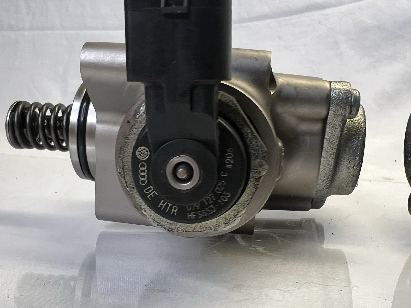 ✅ 2007-2011 Audi A6 A8 RS4 S5 Q7 4.2L V8 High Pressure Fuel Pump Set PAIR OEM