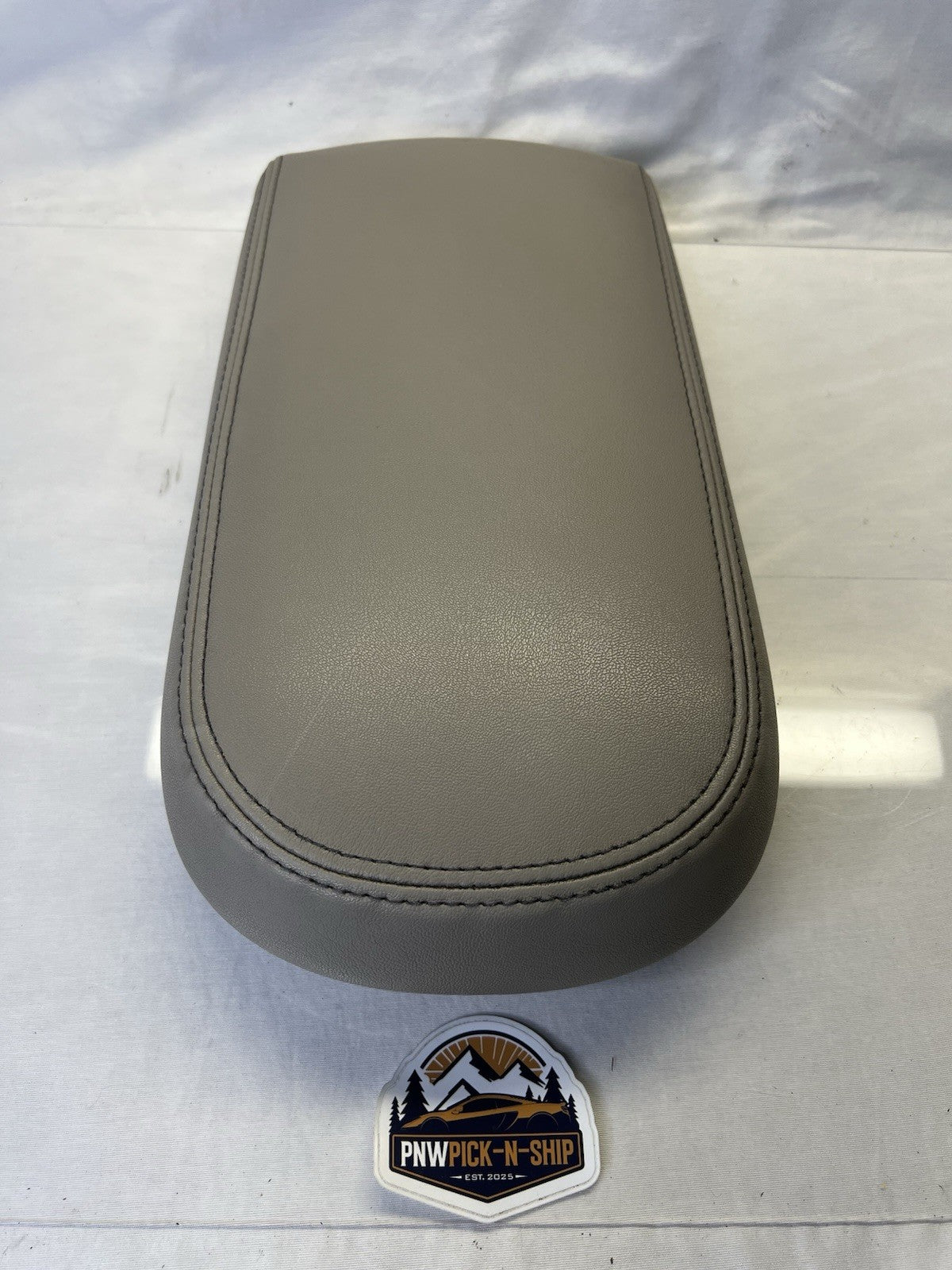 ✅ 2008-2009 Montego Taurus OEM Center Console Lid Top Arm Rest Storage BEIGE